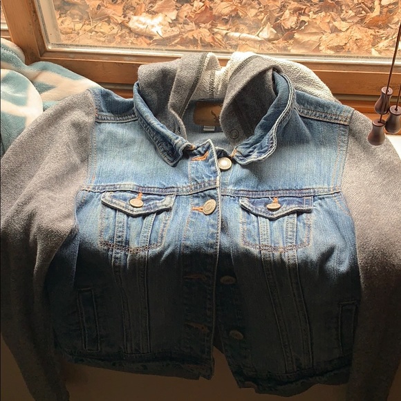 Jean jacket - Picture 1 of 8